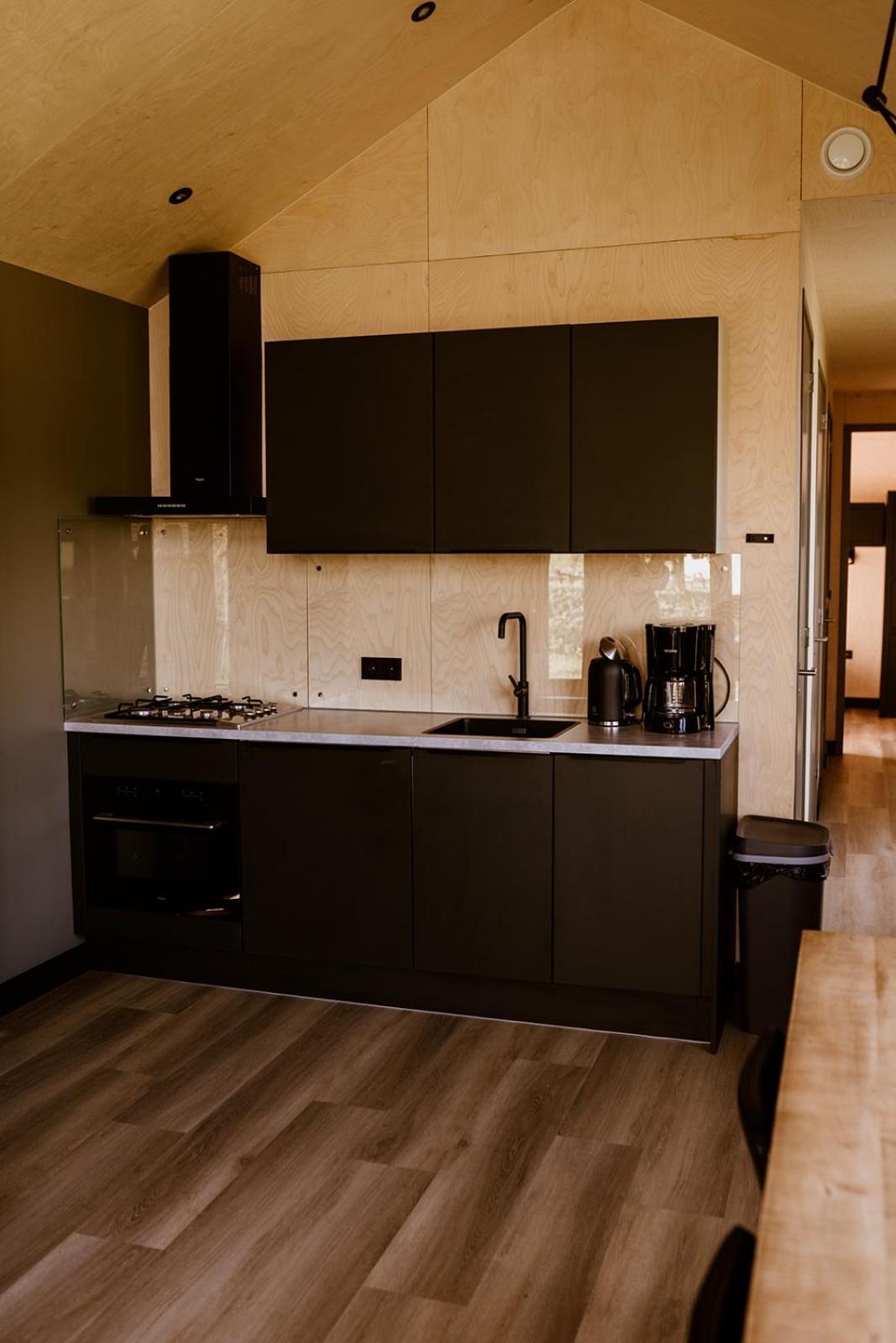 Tiny House Xxl Hotel Bant Exterior photo