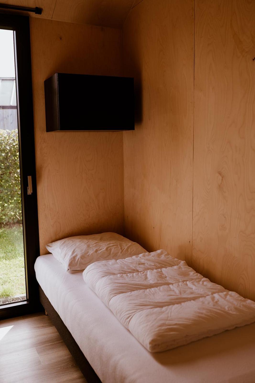 Tiny House Xxl Hotel Bant Exterior photo
